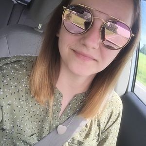 Meet your Posher, Bethannie